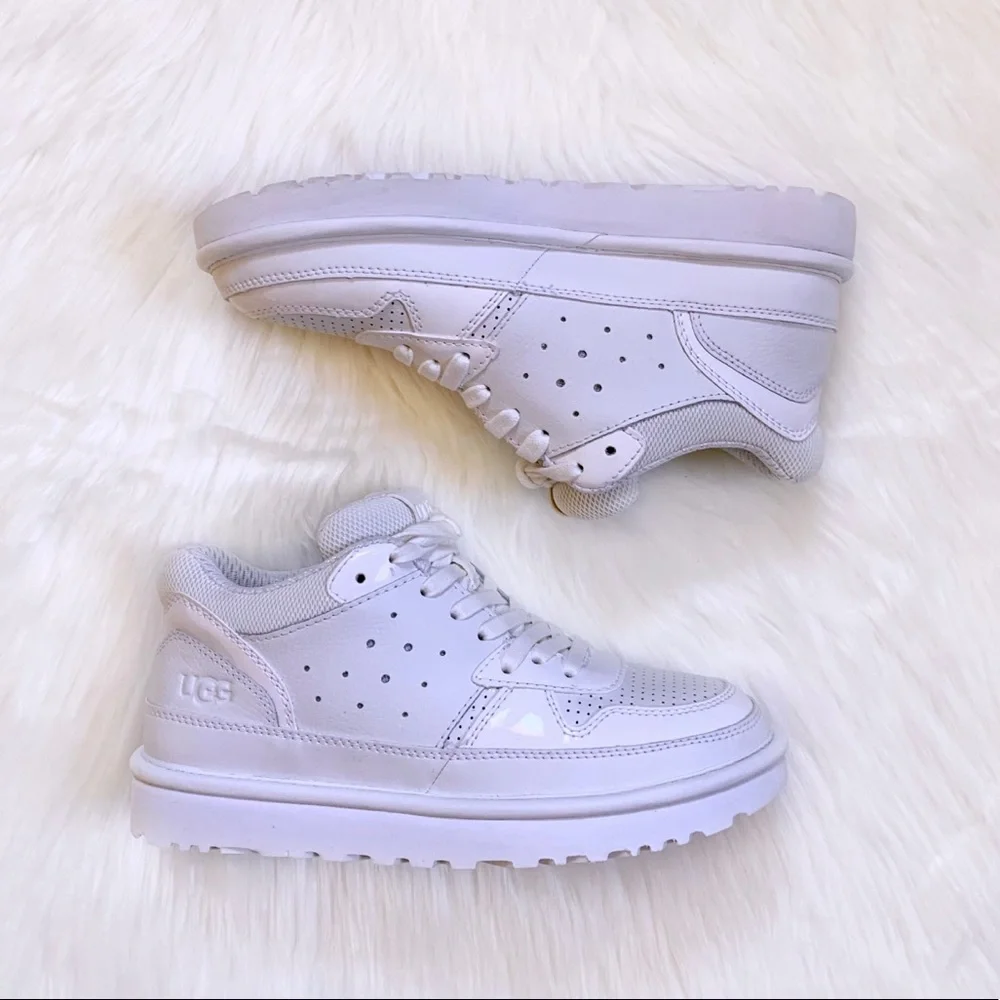 UGG Women’s Highland Sneakers In White - Picture 4 of 9